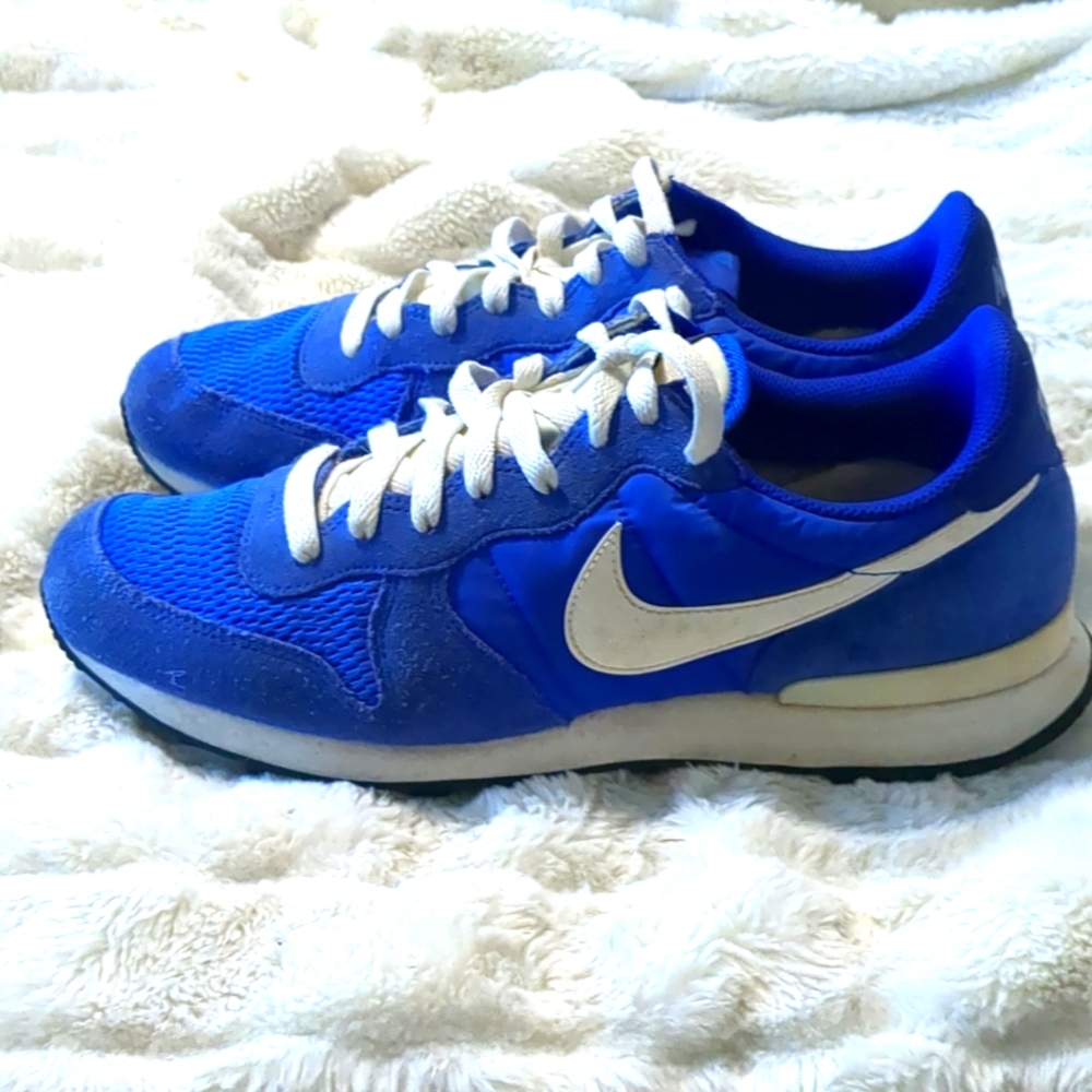 Nike shoes